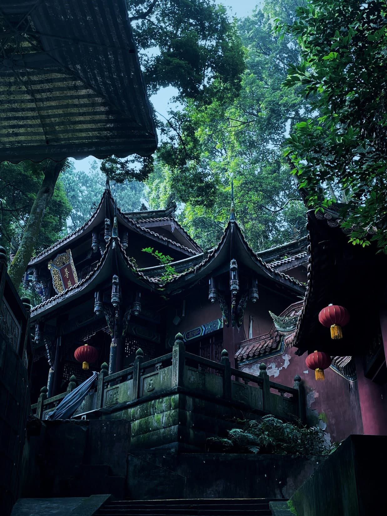 Chengdu local scene