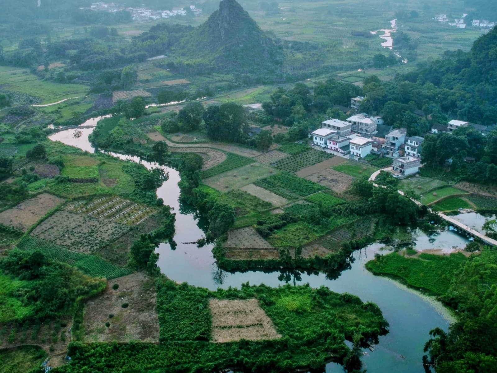 Guilin local scene