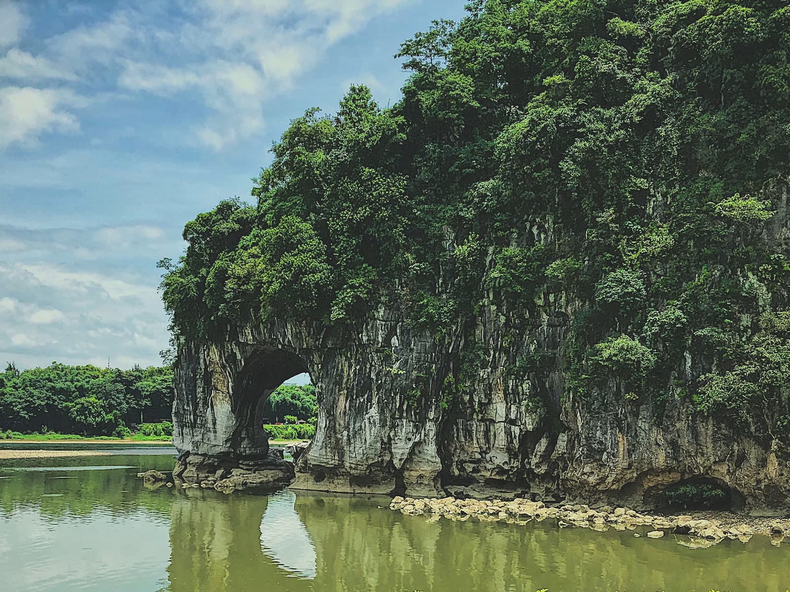 Guilin gallery view 2