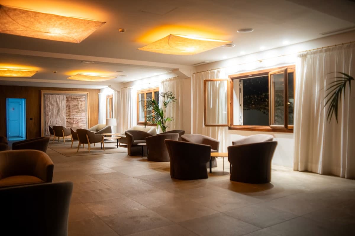 Editorial stay mood selected for No.5 Valley Lodge