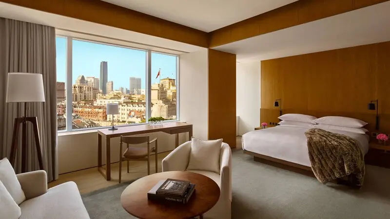 The Shanghai EDITION deluxe king room